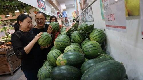 罗庄区吃瓜爆料,揭秘当地热点事件背后的真相